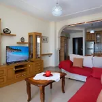 Deluxe Beachfront Avlonya