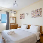 Deluxe Beachfront Daire *