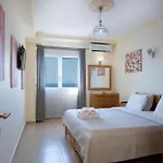 Deluxe Beachfront *