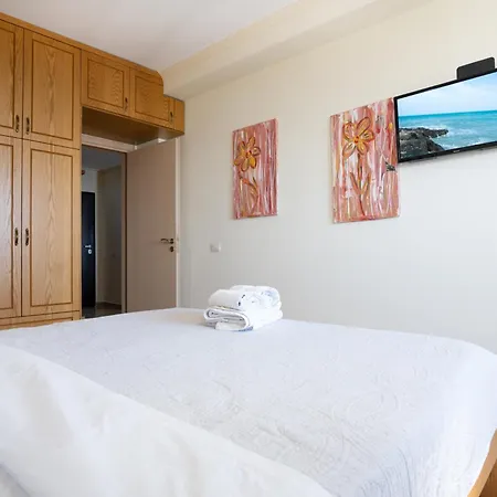 Deluxe Beachfront * Vlorë
