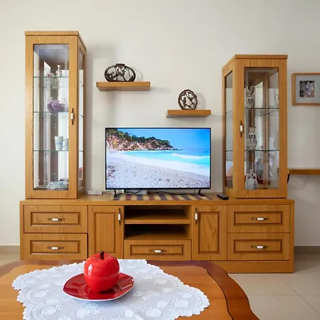Deluxe Beachfront Apartment