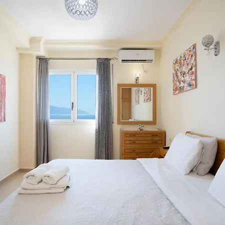 Deluxe Beachfront Appartement Vlorë