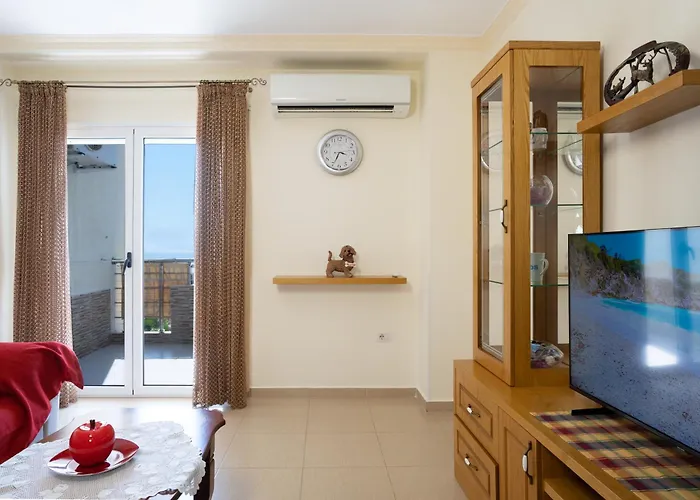 Deluxe Beachfront * Vlorë